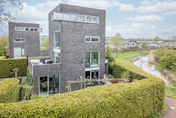 Kijk voor meer informatie op www.veenhuizerweg 167.nl